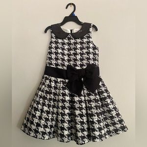 Black and white dress size 6